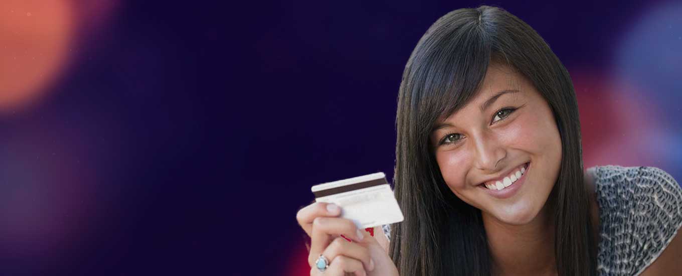 girl with credit card